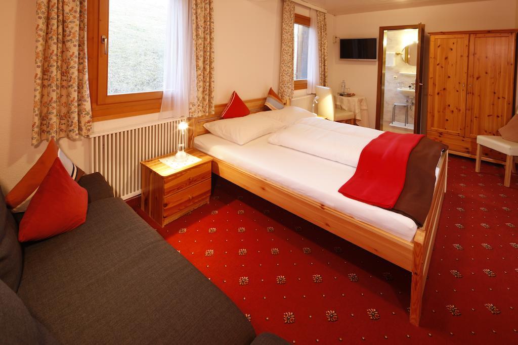 Hotel-Gasthof Zimba Damuels Oda fotoğraf