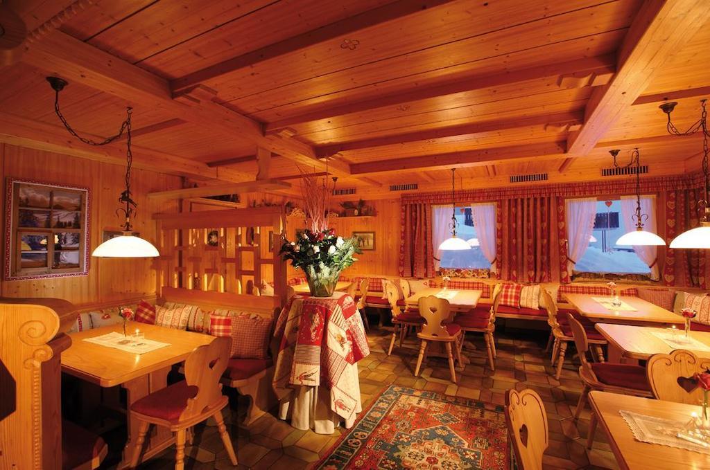 Hotel-Gasthof Zimba Damuels Dış mekan fotoğraf