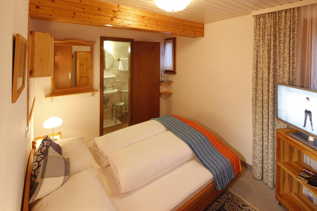 Hotel-Gasthof Zimba Damuels Dış mekan fotoğraf